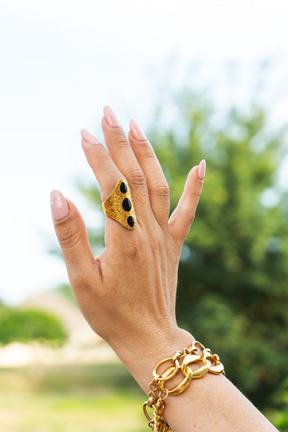 Evora Ring