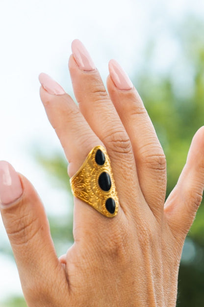 Evora Ring