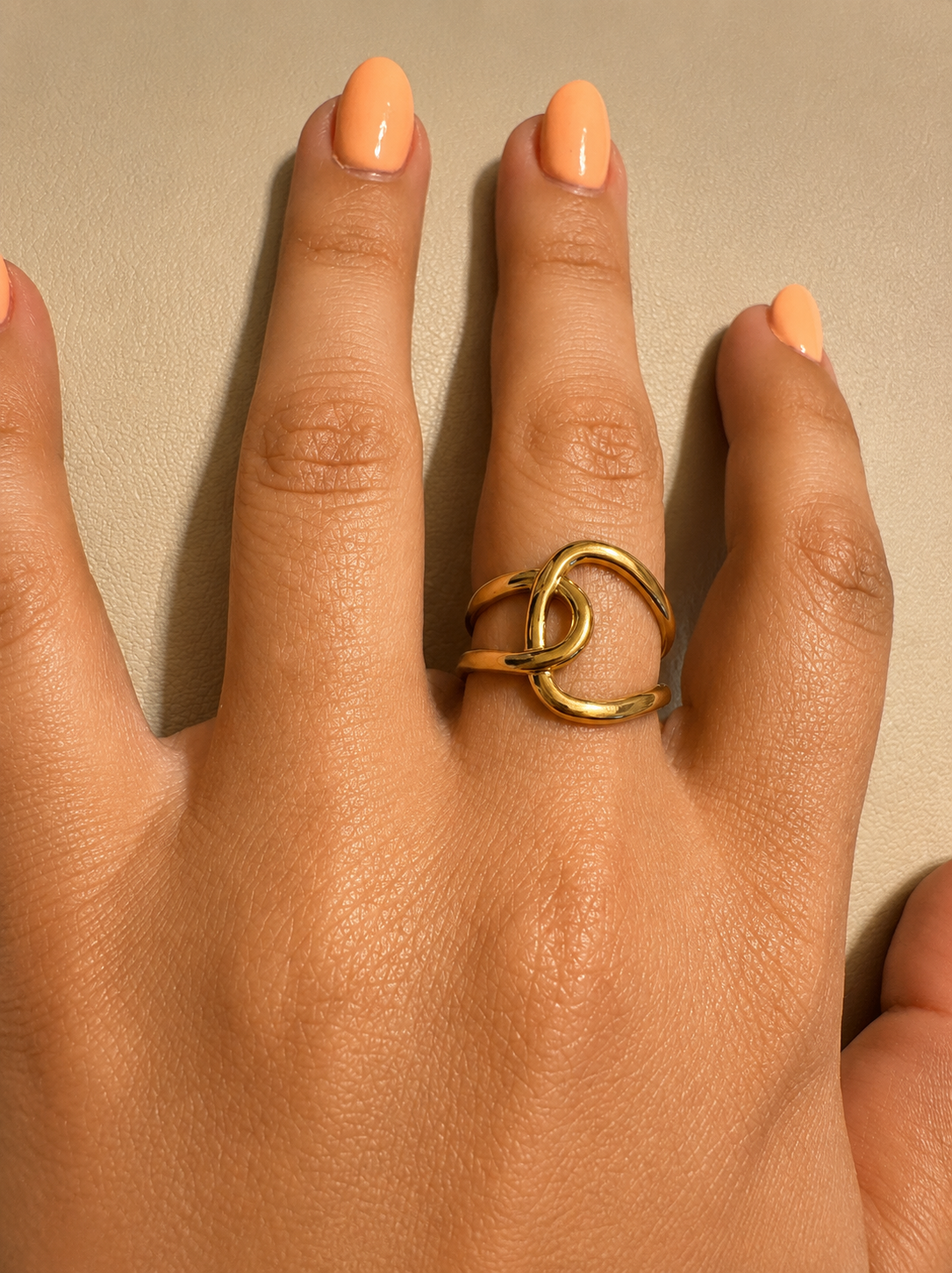 Lazolia Ring